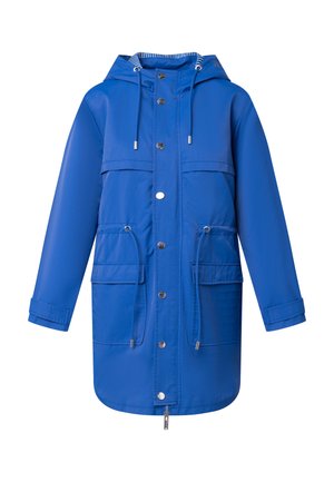 Parka impermeabile blu con cappuccio, accessoristica in argento, due tasche frontali, vita regolabile con coulisse e fodera a righe all'interno del cappuccio.