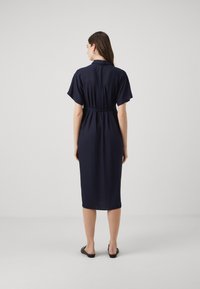 Vero Moda Maternity VMMBUMPY CALF - Abito a camicia - night sky