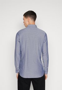 Tommy Hilfiger FLEX DOBBY - Overhemd - carbon navy