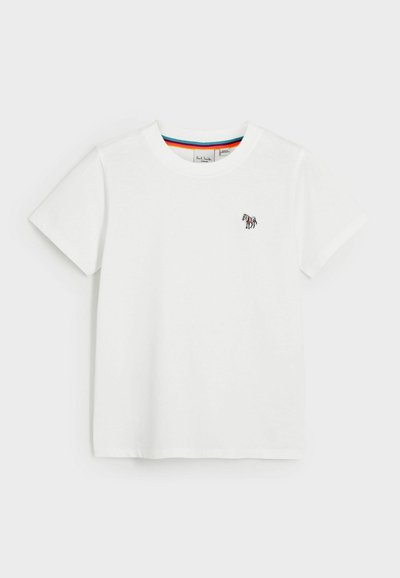 T-shirt bianco a maniche corte in cotone. Presenta un piccolo ricamo di zebra multicolore sul lato sinistro del petto e un collo a righe colorato.