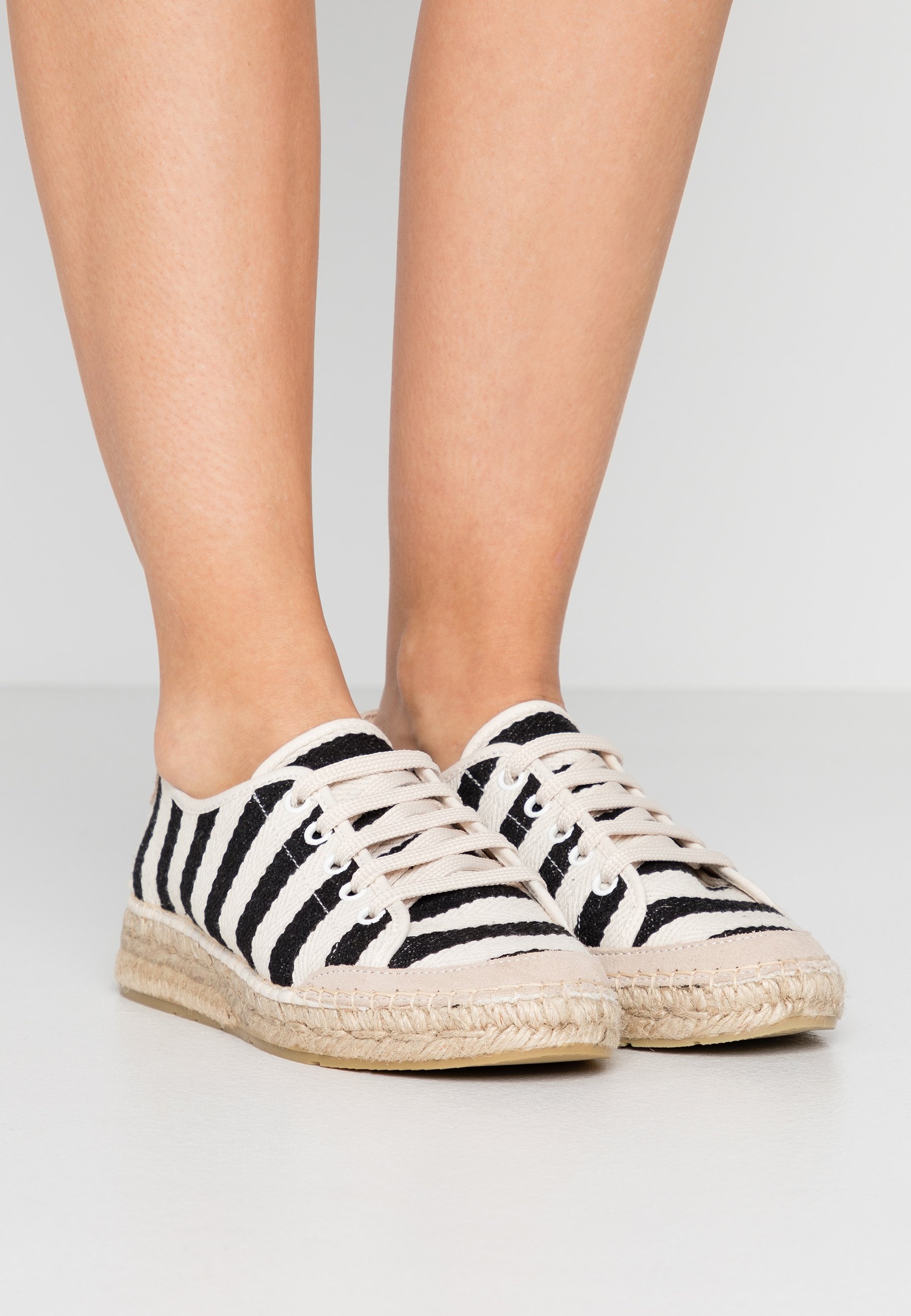 black friday deals 2018 uggs