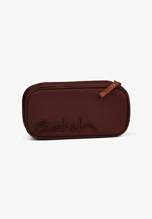 Maroon pencil case with a smooth fabric texture, featuring an embossed logo and a contrasting leather zipper pull. Rectangular shape.