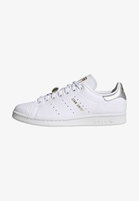 adidas Originals STAN SMITH Trainers cloud white silver