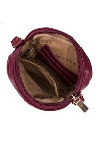 WITTCHEN COLLECTION - Taška s příčným popruhem - burgundy