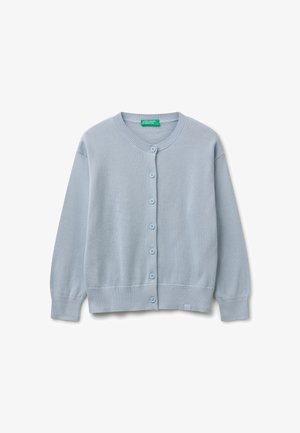 Světle modrý pletený cardigan s knoflíky, dlouhými rukávy, žebrovanými manžetami a lemem, a kulatým výstřihem.