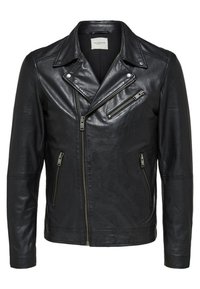 Svart lädermotorcykeljacka med asymmetrisk dragkedja framtill, tre dragkedjefickor och tryckknappsdetaljer vid kragen.