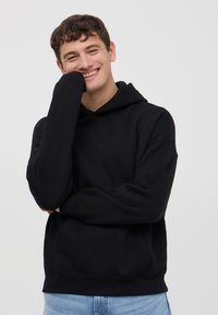 Terranova BOXY FIT - Felpa con cappuccio - nero