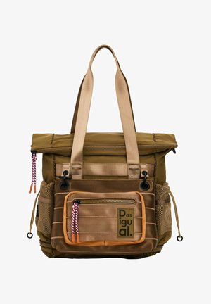 Sac cabas marron multi-poches avec anses beiges, poche avant zippée avec cordons roses, poches latérales en filet et étiquette de marque Desigual.