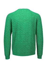 Suéter verde de punto con patrón de trenzas, puños y dobladillo acanalados, escote redondo y un acabado texturizado. Se muestra la vista posterior.