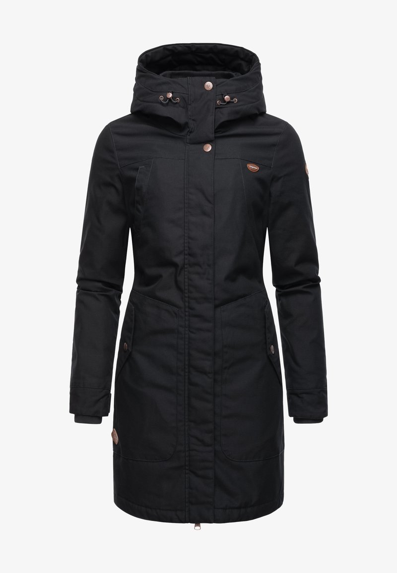 Long manteau d’hiver noir avec capuche, fermeture éclair avant recouverte par une patte de boutonnage, deux poches latérales et cordons de capuche réglables.