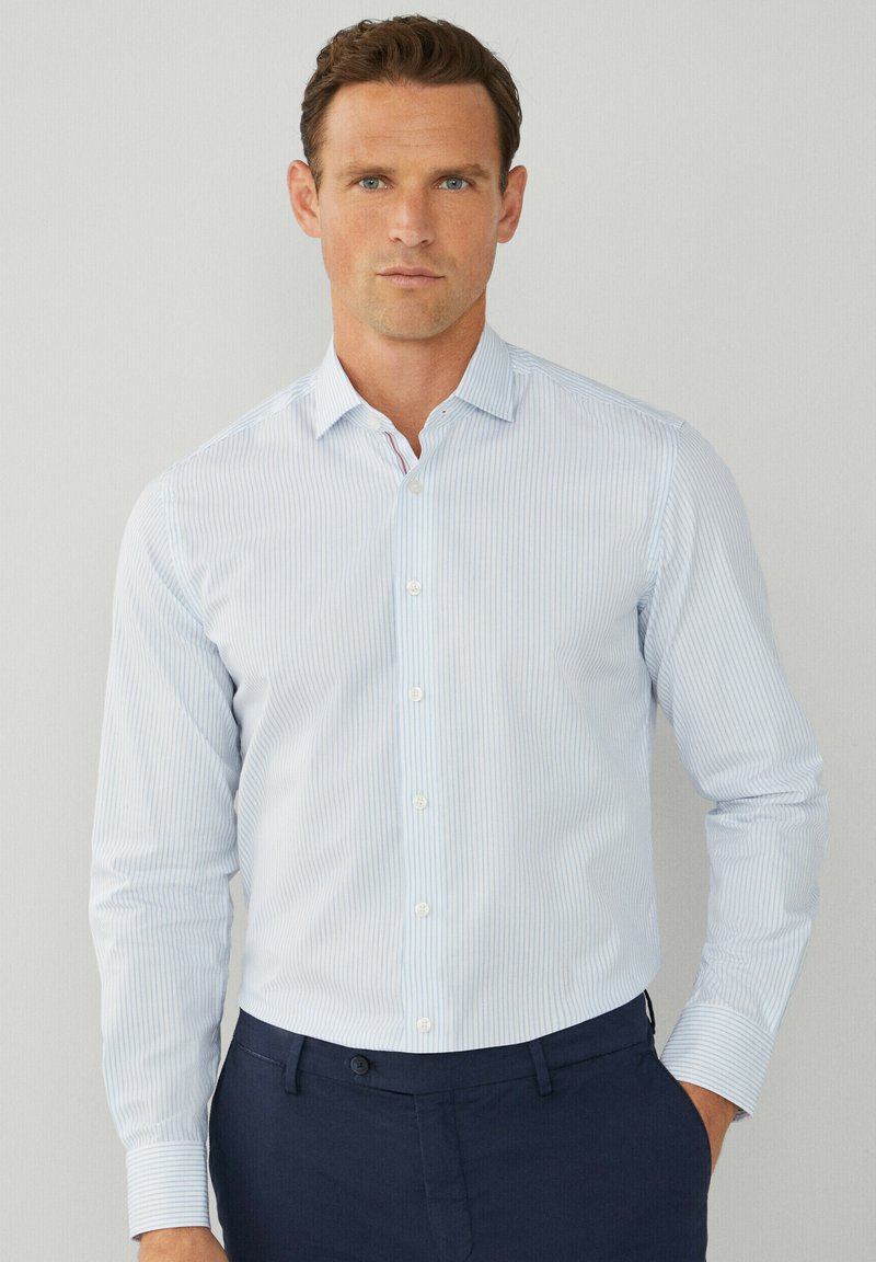 Hackett Shirt au meilleur prix sur