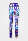 EXPLORE PRINTED LEGGINGS - Tajice - blue
