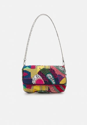 Clutches - red