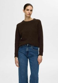 Selected Femme SLFLULU LS O-NECK B NOOS - Džemperis - coffee bean