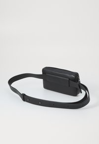 Thumbnail Image 4