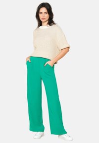 LolaLiza WIDE - Hlače - emerald green