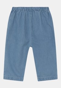 Petit Bateau PANTALON - Calças de ganga de corte relaxado - blue