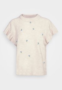 Jasnoróżowy sweter z krótkim rękawem, z falbanami na krawędziach oraz małym niebiesko-zielonym haftem w kwiaty. Miękka dzianina z okrągłym dekoltem.