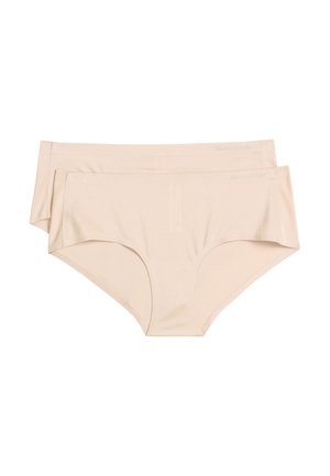 Culottes en coton beige sans coutures, présentant une texture lisse et une coupe moderne. Deux paires empilées avec une étiquette de marque discrète sur la ceinture.