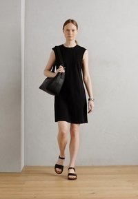 Thumbnail Image 2