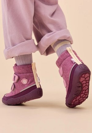Affenzahn, UNISEX - Winter boots - otter - rosa