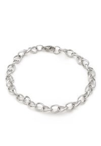 Collana in metallo argentato con maglie ovali e rotonde intrecciate, dotata di chiusura a moschettone, texture liscia e lucentezza metallica.