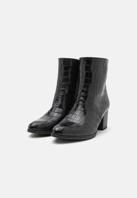 Gabor Comfort Botine clasice - schwarz