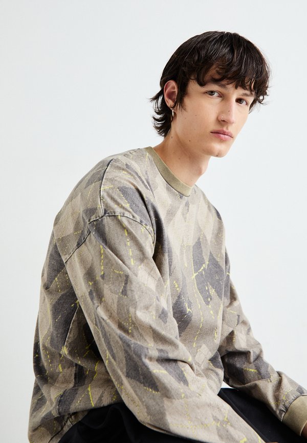 BRICK GRAPHIC LONG SLEEVE - Long sleeved top - mole dark2