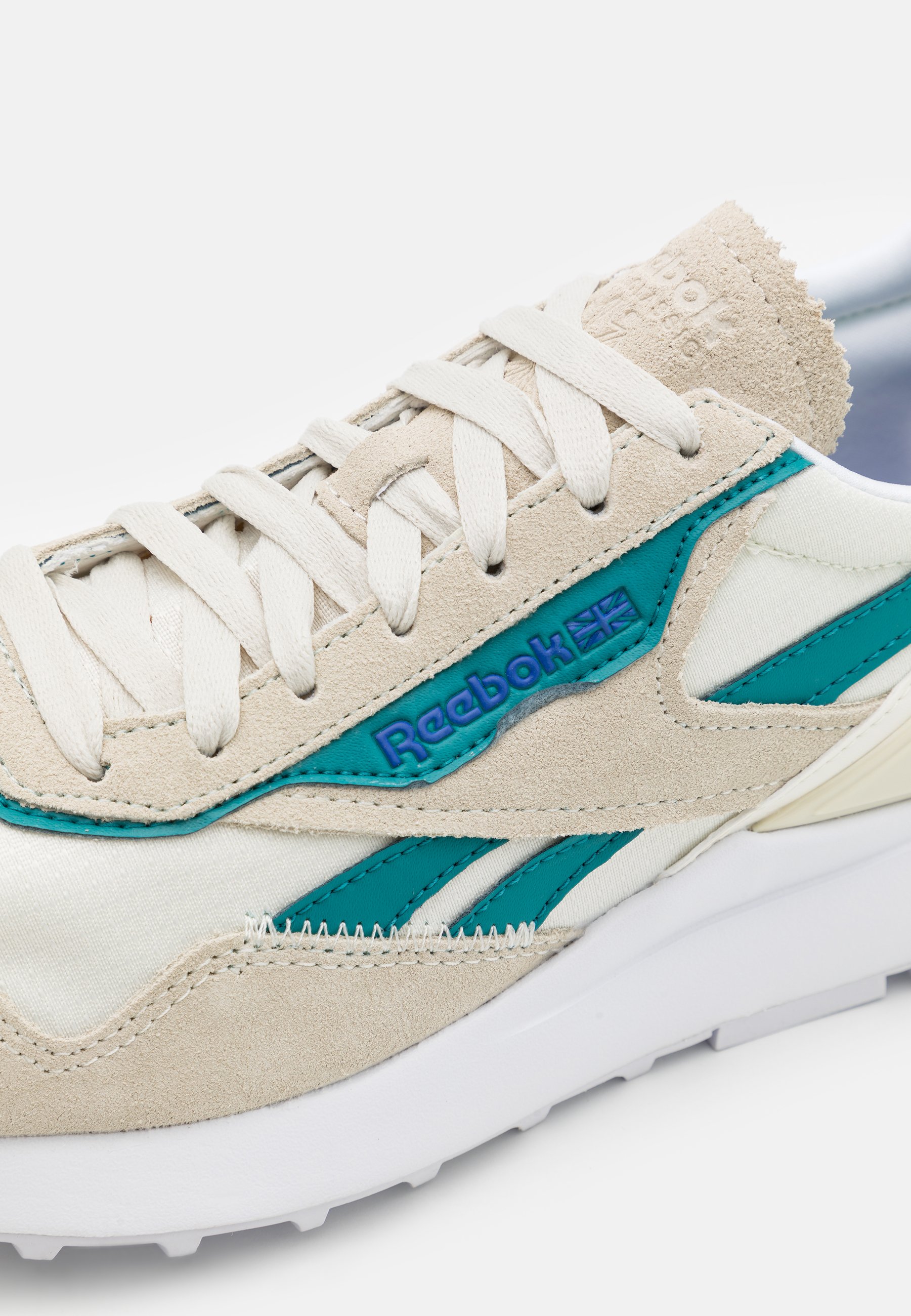 Reebok Classic CL LEGACY AZ UNISEX - Sporta apavi - chalk/seaport  teal/alabaster/pelēkbalts - Zalando.lv