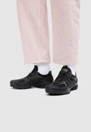 ECCO BIOM AEX - Sneakers laag - black/black/black