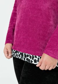 MIAMODA KAPUZEN, FLAUSCH, LEO-DETAILS - Felpa con cappuccio - dark hollyhock
