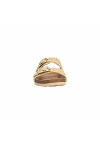 Vlakke sandalen met twee geweven gouden banden, een kurken zool en een lichtbruine voetbed. Het ontwerp is open voor de tenen en casual.