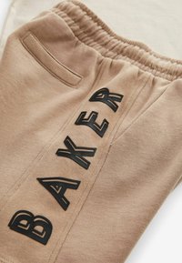 Baker by Ted Baker SET REGULAR FIT - Šortky - neutral