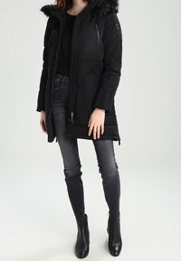 Tommy Jeans Vaqueros pitillo - black denim