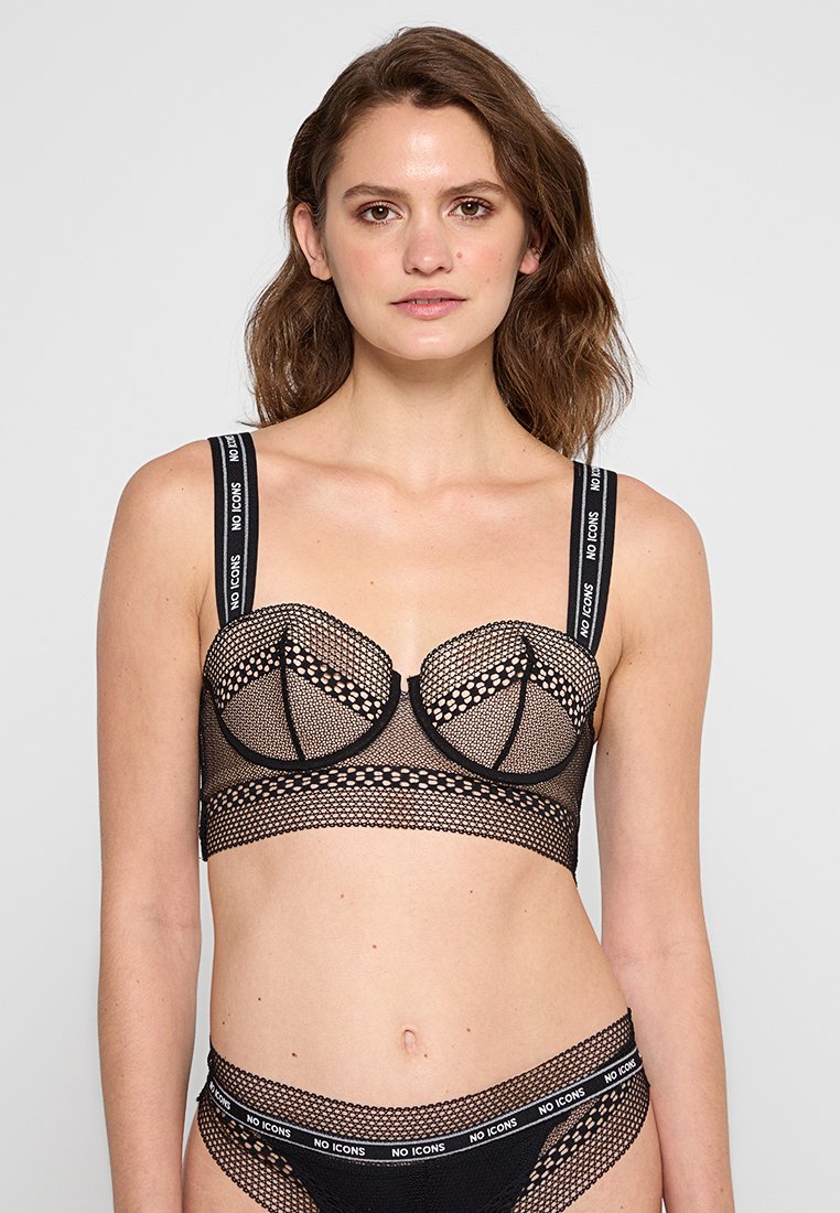 Chantelle Voorgevormde BH zwart Chantelle Voorgevormde BH zwart