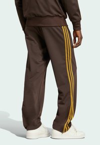 adidas Originals FIREBIRD  - Träningsbyxor - dark brown   preloved bronze