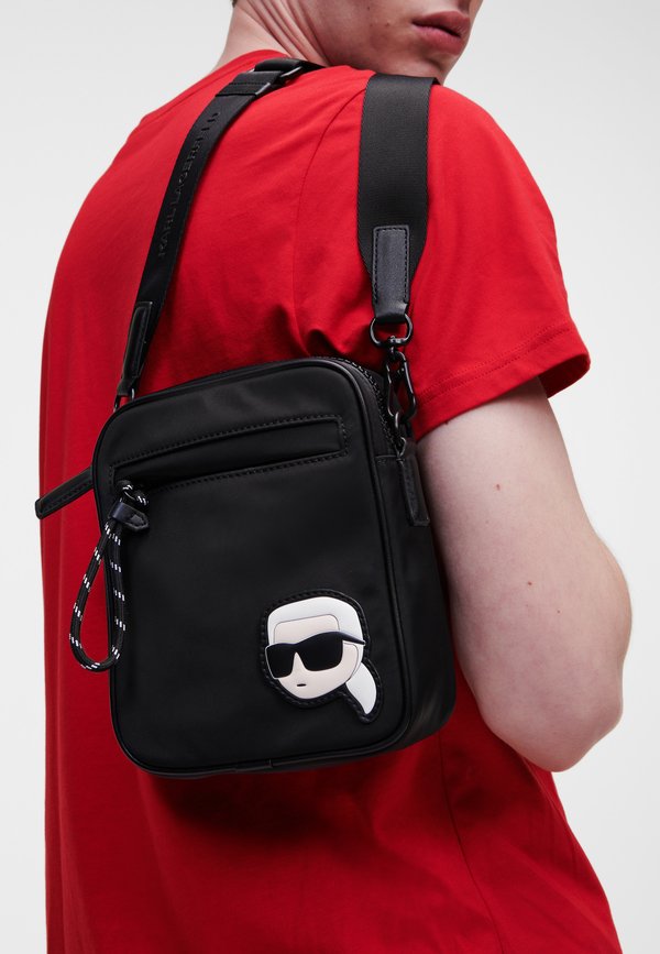 IKON - Umhängetasche