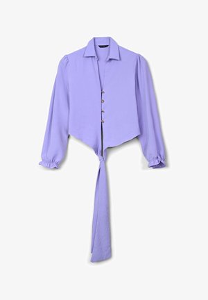 Lila kurz geschnittene Bluse mit langen, gepufften Ärmeln, einer Knopfleiste und einem gebundenen Saum. Glattes Material mit dezentem Glanz und gerafften Manschetten.