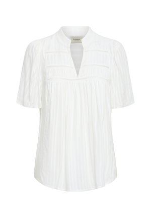 Blouse blanche à manches courtes avec de subtiles rayures verticales, légers plis, détails en dentelle sur la poitrine et col en V avec un petit col.