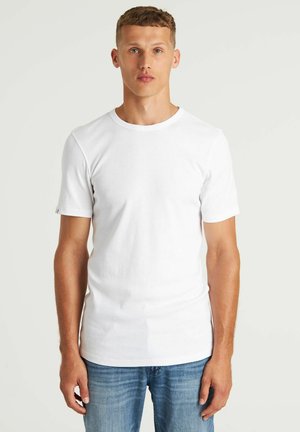 - T-shirt basic