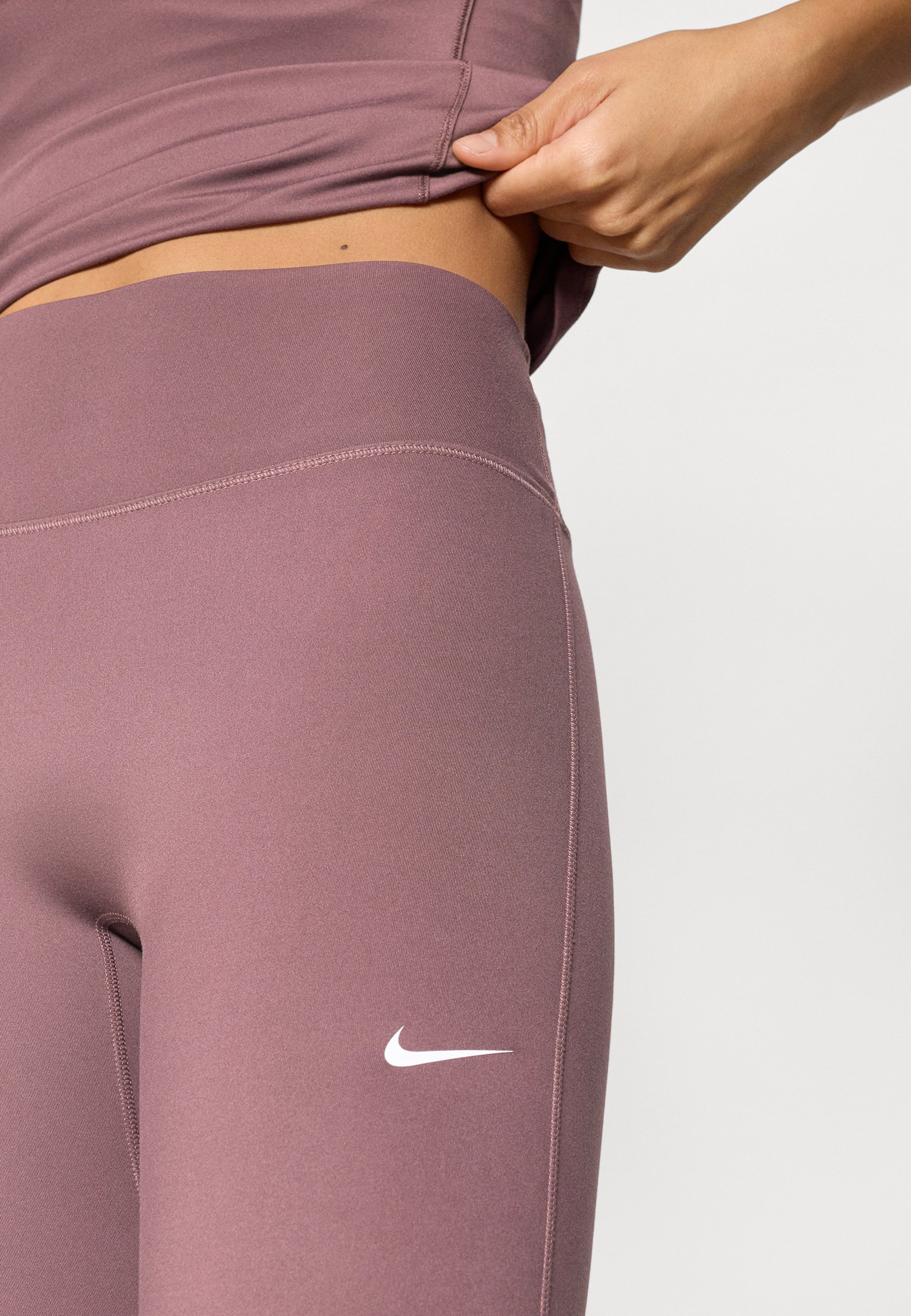 nike smokey mauve leggings