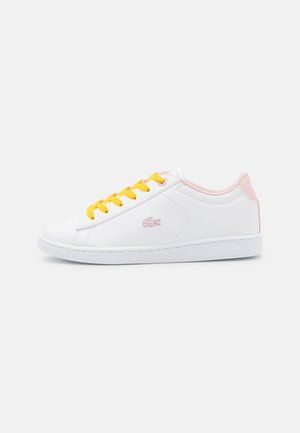 Trainers - white