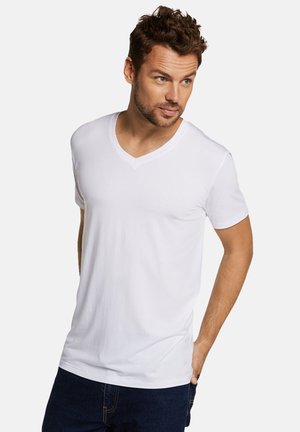 Camiseta de manga corta blanca con escote en V, fabricada en tejido suave, con un corte relajado y un diseño minimalista, ideal para un estilo casual.