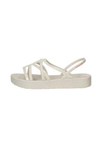 Sandalo bianco con piattaforma testurizzata, caratterizzato da multiple cinghie incrociate e una cinghia sul retro per supporto. Realizzato in materiale flessibile.