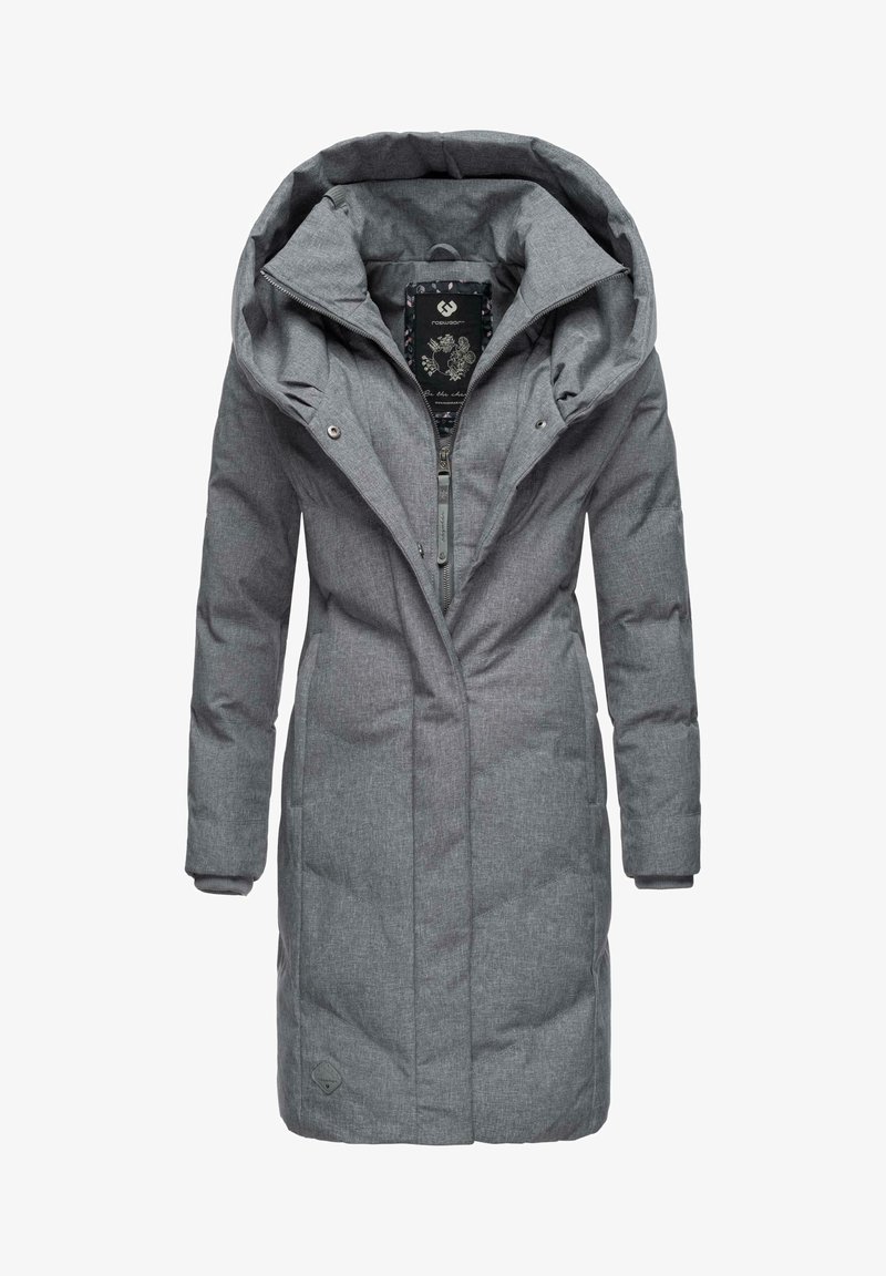 Grå pufferjakke med en stor, justerbar hætte, lynlås-lukning, mønstret foring og ribbede manchetter. Har et diamantformet logo på kanten.