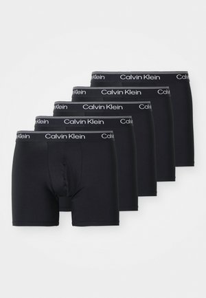 Boxer shorts de algodão pretos com um design justo e faixa elástica à cintura com a marca "Calvin Klein" em branco. Pacote de cinco.