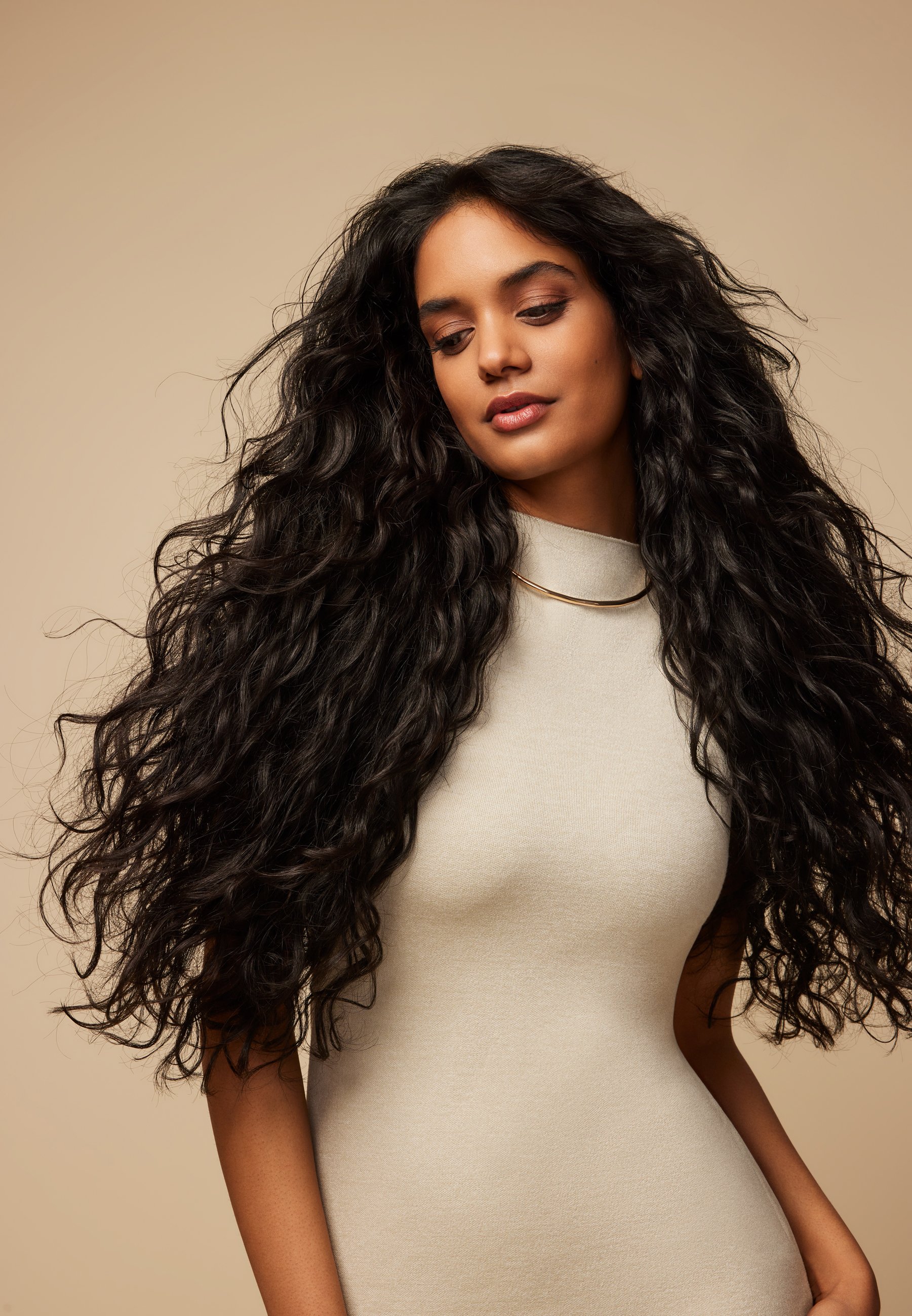 Aveda CAPTIVATING CURLS: BE CURLY ADVANCED™ STYLING ESSENTIALS