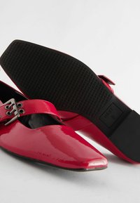 Next EYELET MARY JANE - Ballerina's met enkelbandjes - red