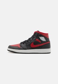 AIR JORDAN 1 MID - Korkeavartiset tennarit - black/varsity red/summit white