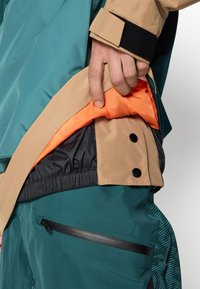 Adidas Terrex ANORAK - Skijakke - preloved teal/aurora ivy
